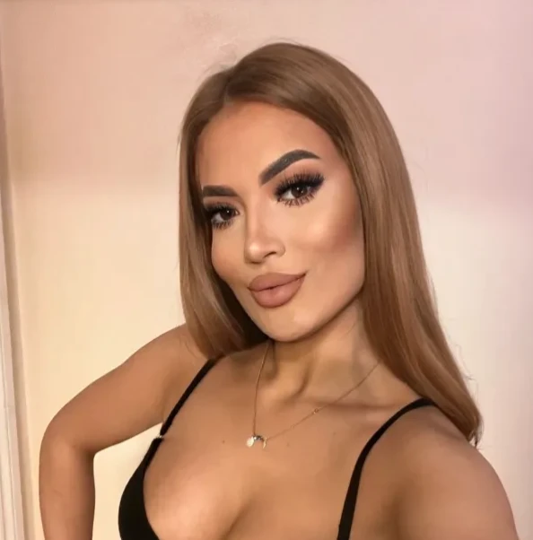 Coco - Exclusive Escorts