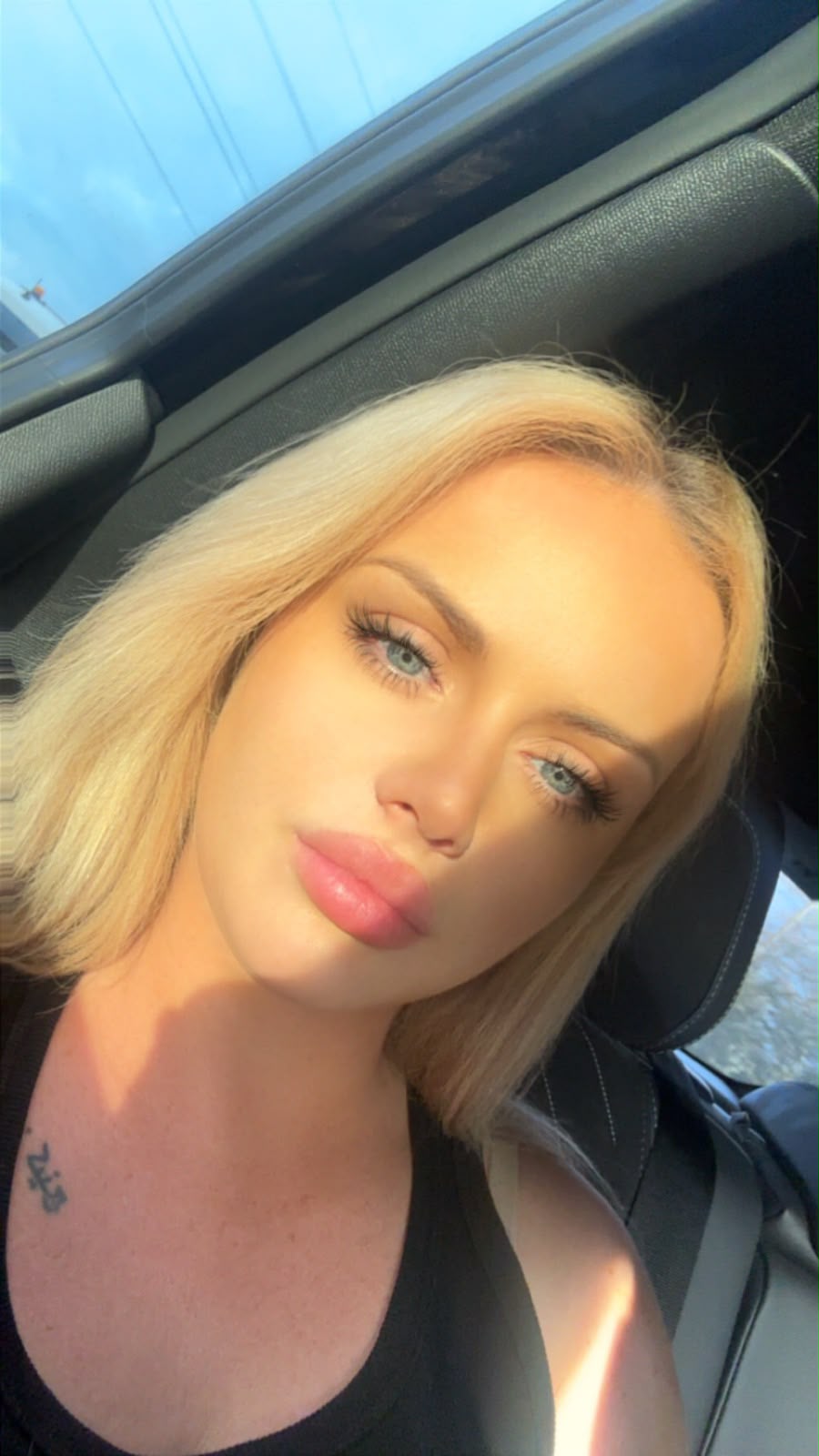 Claudia - Exclusive Escorts