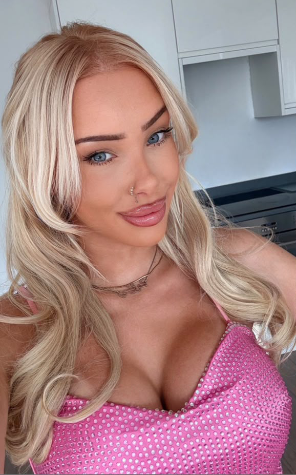 Blondie - Exclusive Escorts