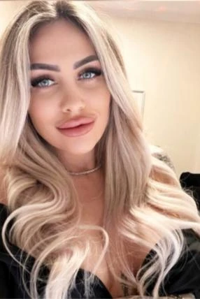 Andrea - Exclusive Escorts