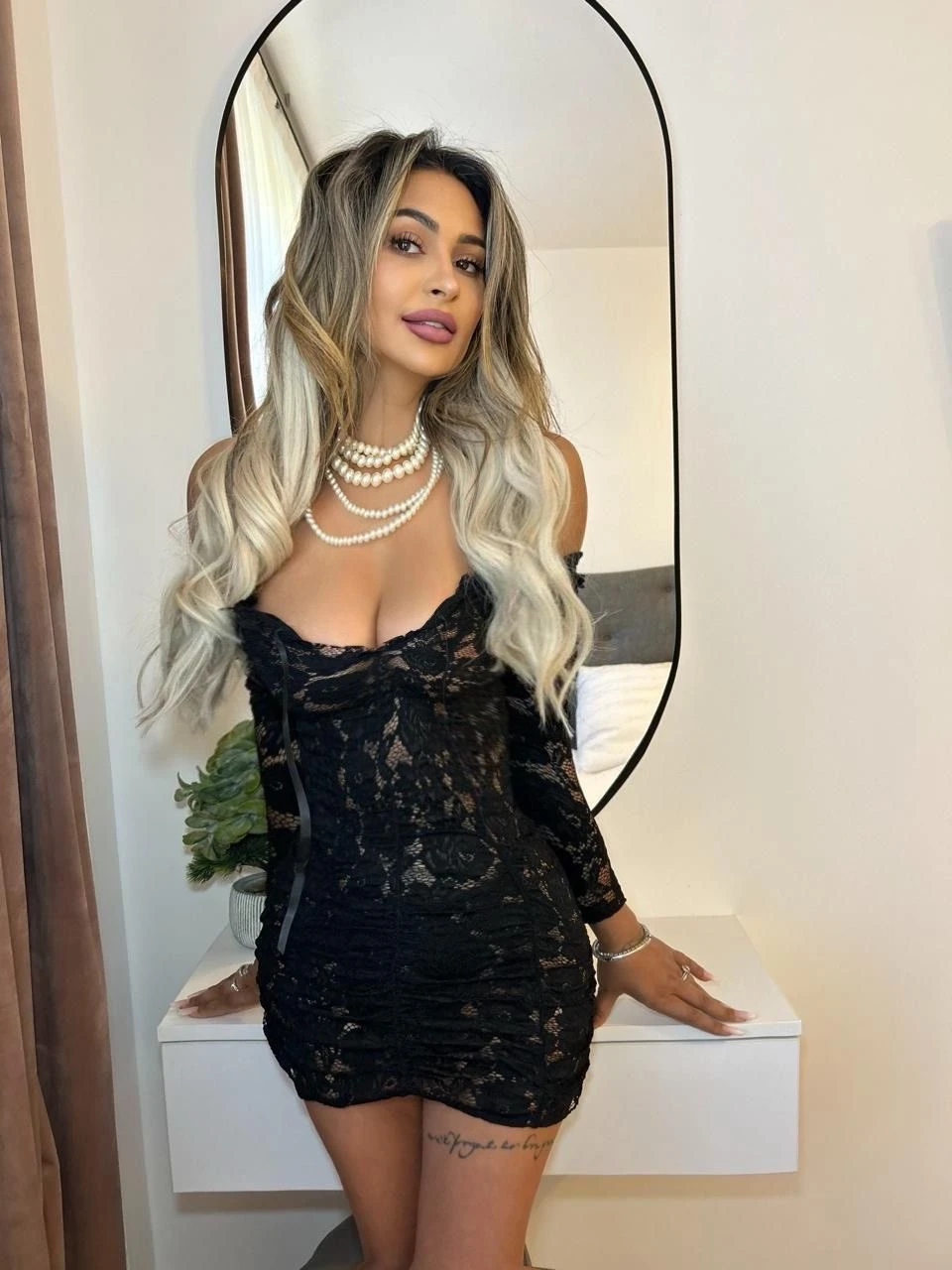 Valeria - Exclusive Escorts